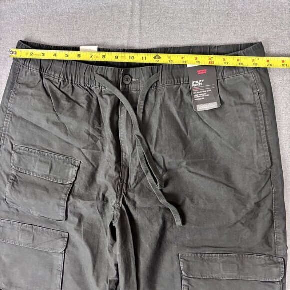 Levis Mens Black Utility Cargo Pants With Drawstring Waist  Size XL - Picture 4 of 16